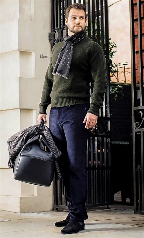 Henry Cavill: Clothes, Outfits, Brands, Style and。